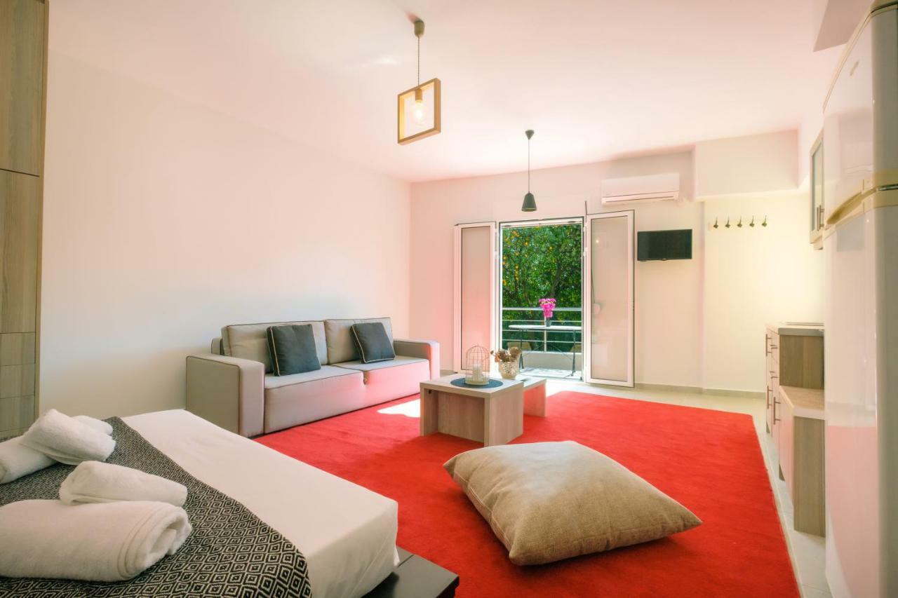 Almyros Aktis Private Garden Apartment Kalamata Exterior foto